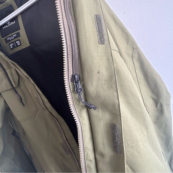 Women's Olive Green Volcom Snowboard Jacket - Picture 8 of 10